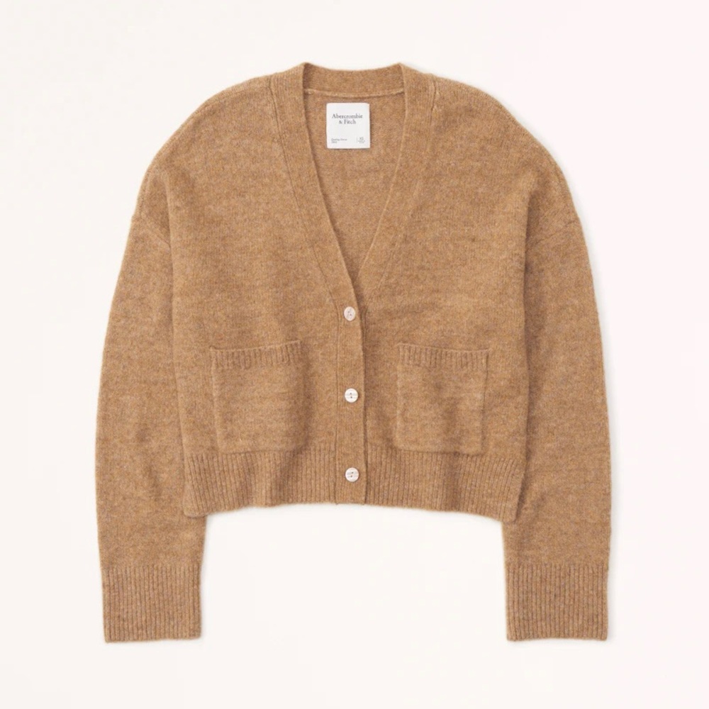 NEW Abercrombie Classic Short Cardigan L